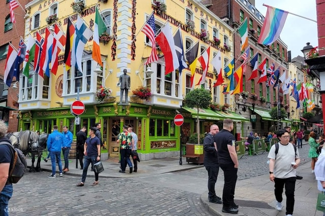 Dublin: Guided Walking Tour with Book of Kells Entry