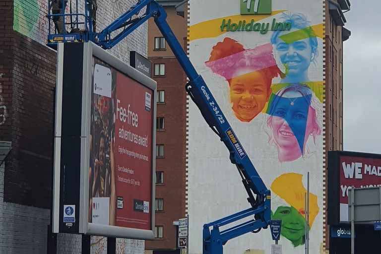 A Unique Belfast City Center Walking Tour