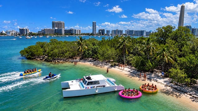 La migliore esperienza acquatica a Miami: moto d'acqua, open bar e crociera