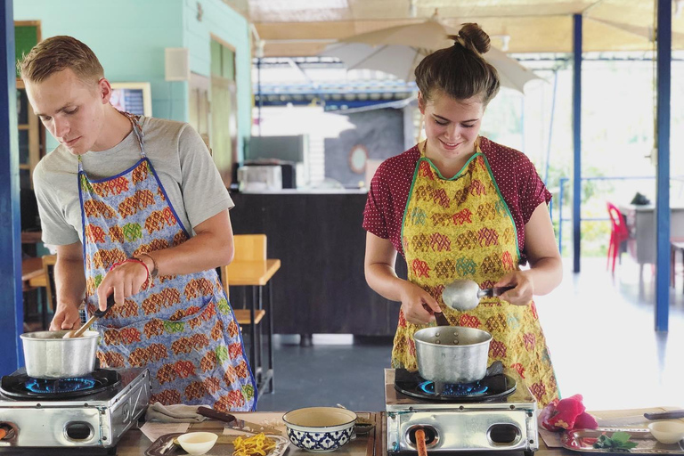 Expérience de cuisine thaïlandaise biologique à Chiang Mai