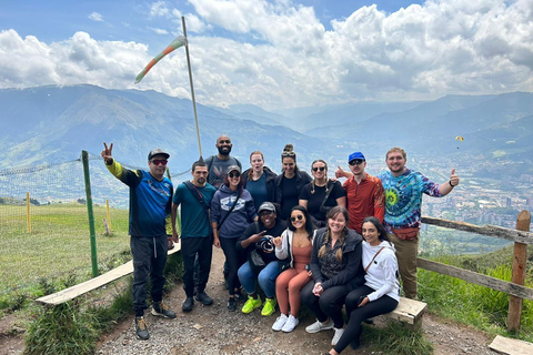 Medellín: Skip-the-Line Paragliding W 20-Yr Experience Pilot