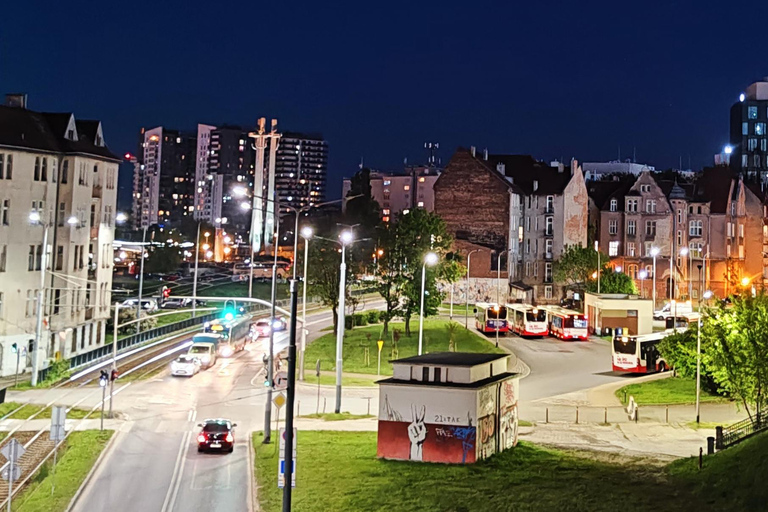 Gdańsk: Wrzeszcz and Shipyard District Private Bike Tour Golden Hour Ride – Gdańsk on evening mood Photo Stops