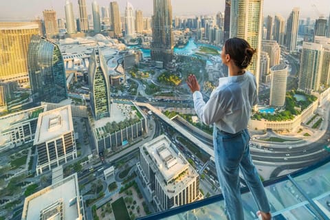 Dubai: Sky Views Edge Walk Tickets with Private GMC Transfer