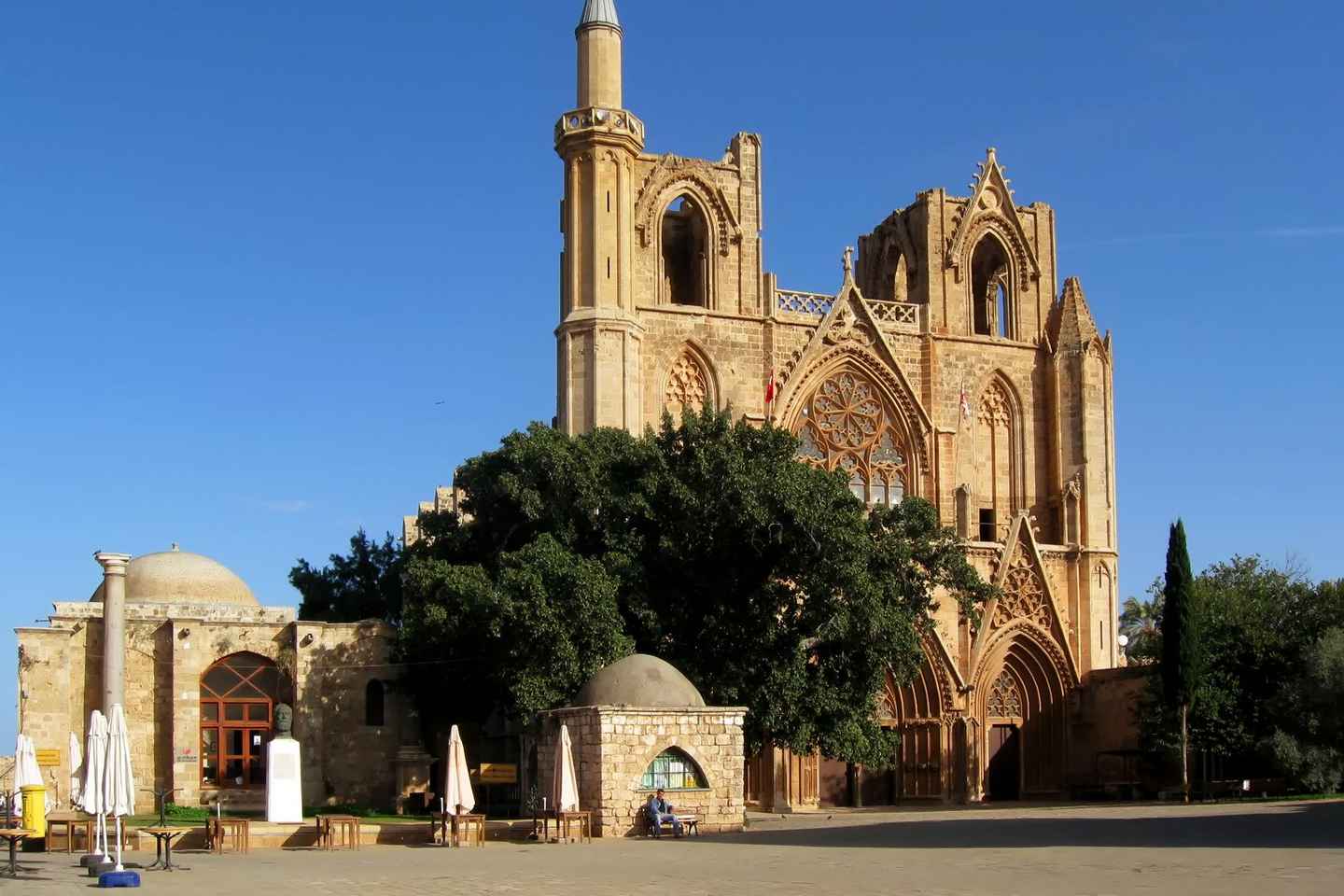 FROM PAPHOS: FAMAGUSTA - Salamis & Varosha Ghost Town