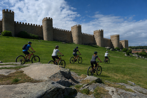 Ávila: E-Bike Sightseeing Tour - History and Nature