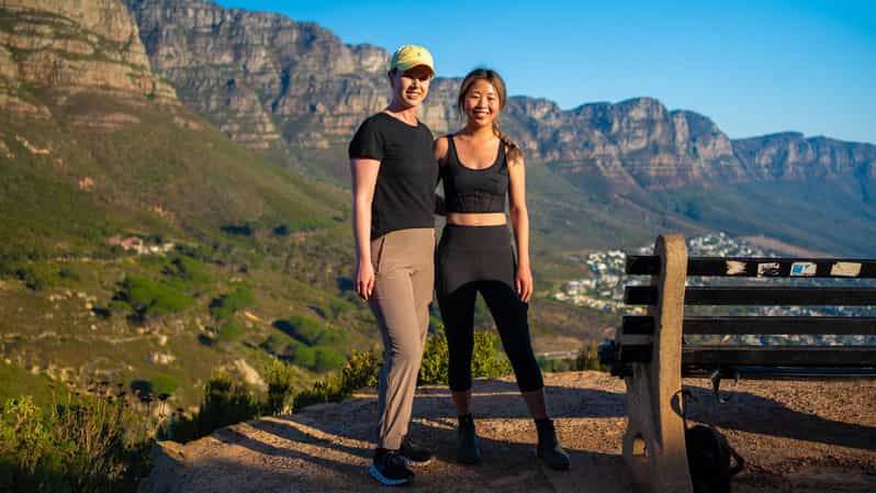 Cape Town: Lion's Head Hike with a Content Creator
