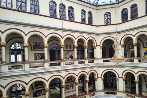 Medellín: Tour guiado a pie con paradas gastronómicas