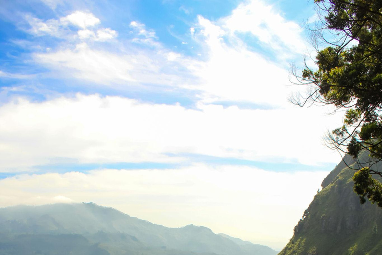 Sri Lanka: 4-Day Private Tour with Hotel & Sightseeings All Included Package
