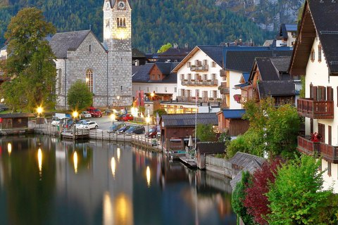 Lo mejor de Hallstatt desde Salzburgo en grupo reducido