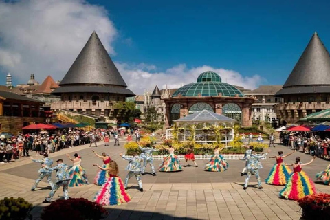 Da Nang: Roundtrip transfer to Ba Na Hills and Golden Bridge Hotel Da Nang => Bana hills 1 way