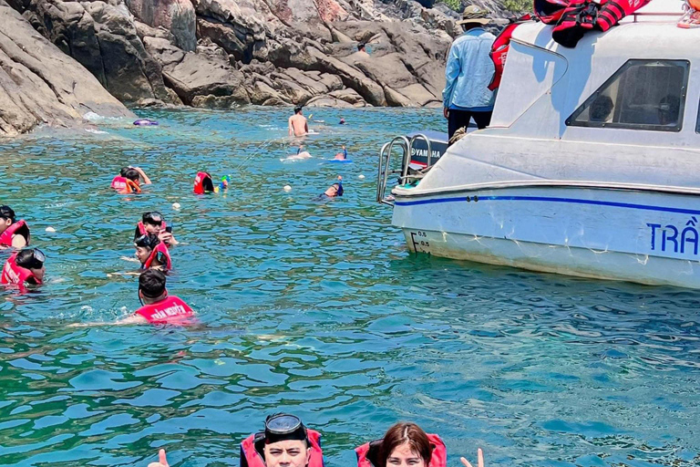 Da Nang/Hoi An: Cham Islands Snorkeling Trip with Lunch Da Nang/Hoi An: Cham Islands Snorkeling Trip with Lunch