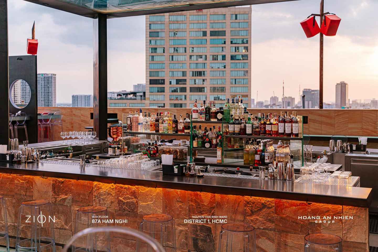 Sai Gon: Michelin Street Food & Sunset Rooftop Bar Tour - Sai Gon: Michelin Street Food & Sunset Rooftop Bar Tour
