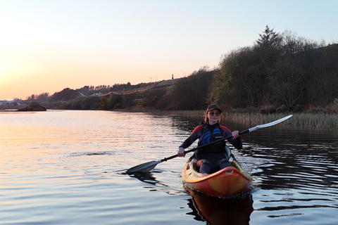 Donegal: Gita in kayak al tramonto sul lago Dunlewey