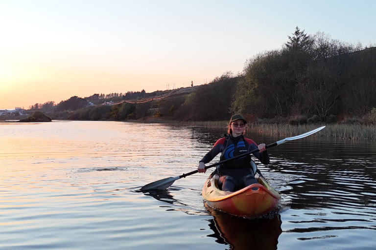 Donegal: Gita in kayak al tramonto sul lago Dunlewey