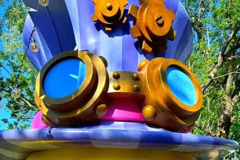 Pekin: prywatna wycieczka po mieście Pop Mart i targu z produktami związanymi z animePekin: prywatna wycieczka po mieście Pop Mart i targu z gadżetami anime