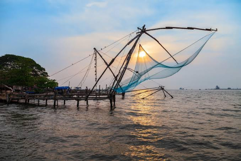 From Kochi: Private Kochi, Alleppey & Trivandrum Tour
