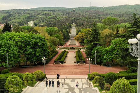 Tbilisi: Visit 7 Monuments in Day Of Architecture & History The Complete Story: Fully Guided Private Tour