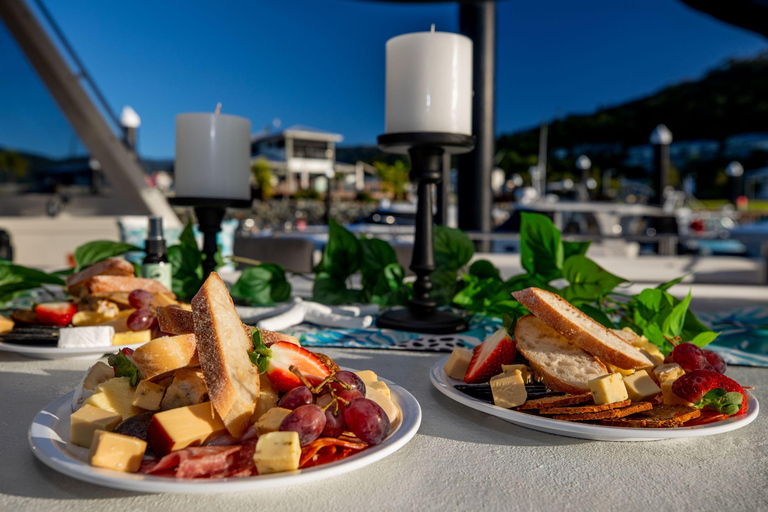 Taste of the Tropics - Whitsundays Sunset Cruise with Dinner