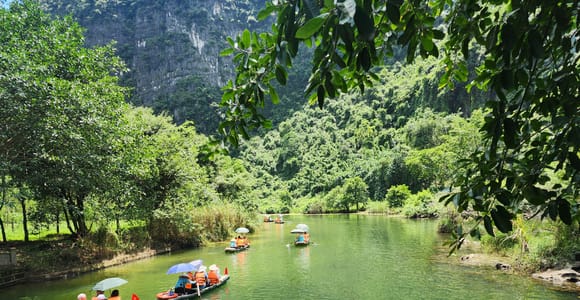 Hanoi: Ninh Binh, Bai Dinh/Hoa Lu, Trang An, & Mua Cave Tour