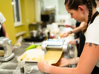 Milan : Cours de cuisine sur les pâtes, les gnocchis et le Tiramisù avec du vin
