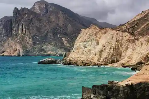 Le gemme nascoste di Salalah: Avventura a est e a ovest