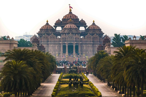 Delhi: Faz o teu próprio city tour particular e personalizadoTour guiado por carro e guia de turismo que fala inglês