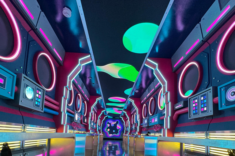 Kyoto: Future Train Kyoto Diner & Cafe Entry Ticket Exclusive Plan : FUTURE IMAGINATION