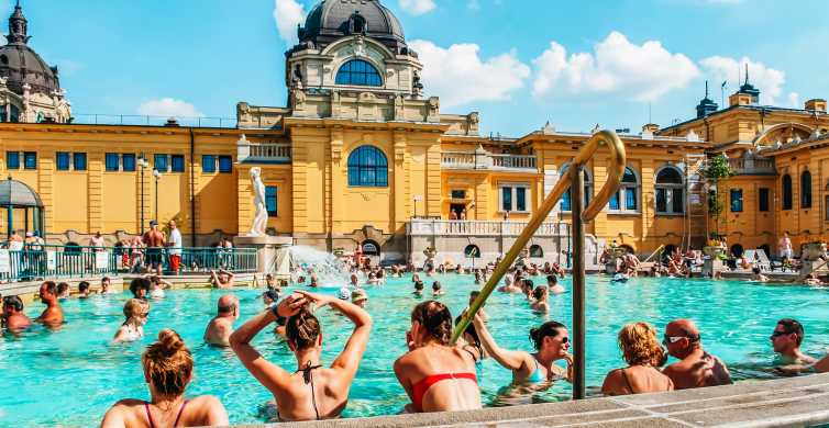 Budapest: Széchenyi Spa Ganztag mit optionaler Pálinka-Tour