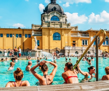 Budapest: Széchenyi Spa Ganztag mit optionaler Pálinka-Tour