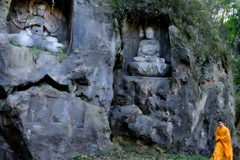 Hangzhou Temple Walk