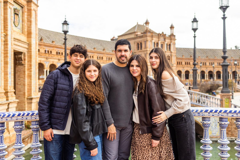 Seville: Professional Photoshoot at Plaza de España Premium 2 Locations 45 Mins | 45 Photos