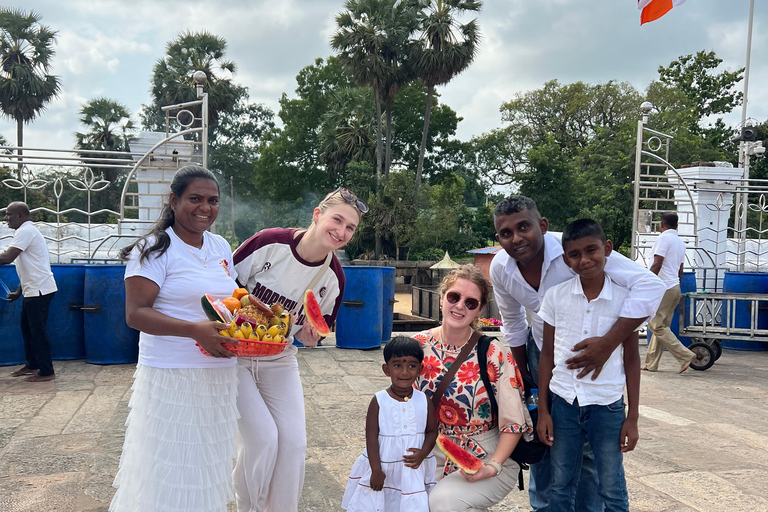 Anuradhapura: Heritage Mountain bike Tour