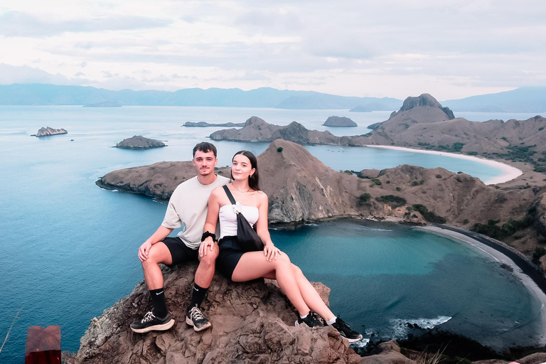 4-Day Lombok to Komodo Social Sailing Trip with Photographer