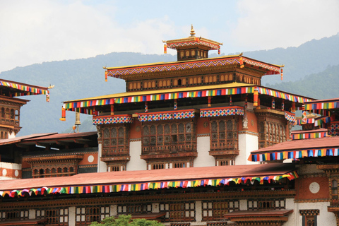 7-Days in Bhutan with River Rafting, Farm Lunch & Stone Bath