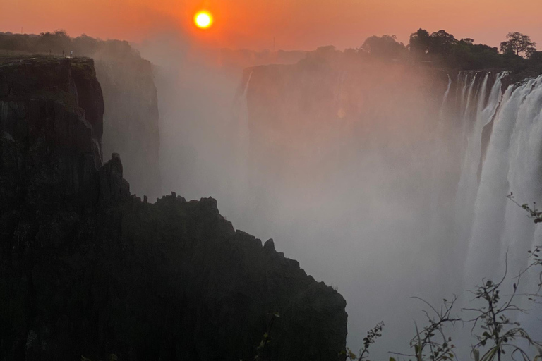 Victoria Falls:old age private guided tour
