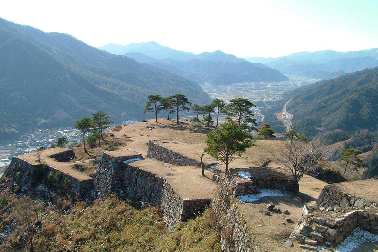 Osaka: Takeda Castle Ruins and Kobe One-Day Tour