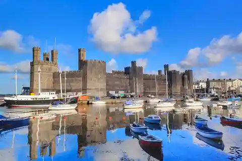 Holyhead Port: Luxury Private Highlights Tour of North Wales