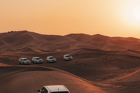 Doha: Shared Desert Safari, Dune Bashing, Sandboarding Private Tour without Camel Ride