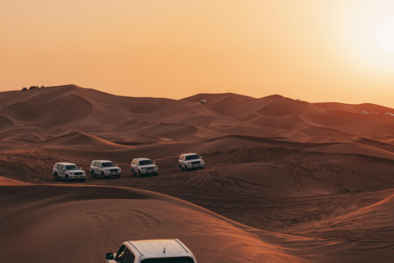 Doha : Safari partagé dans le désert, rallyee dans les dunes, planche à voileVisite privée sans balade à dos de chameau