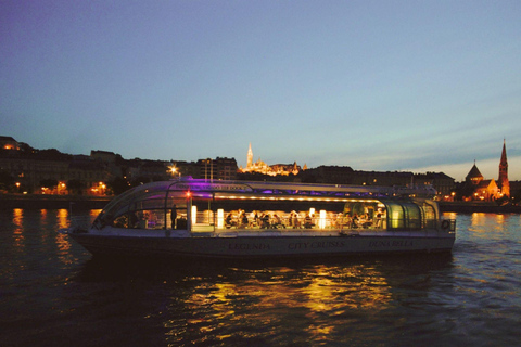 Budapest: Scenic Danube Cruise with Welcome Drink Budapest: Evening Panorama Cruise on the Danube with Welcome Drink