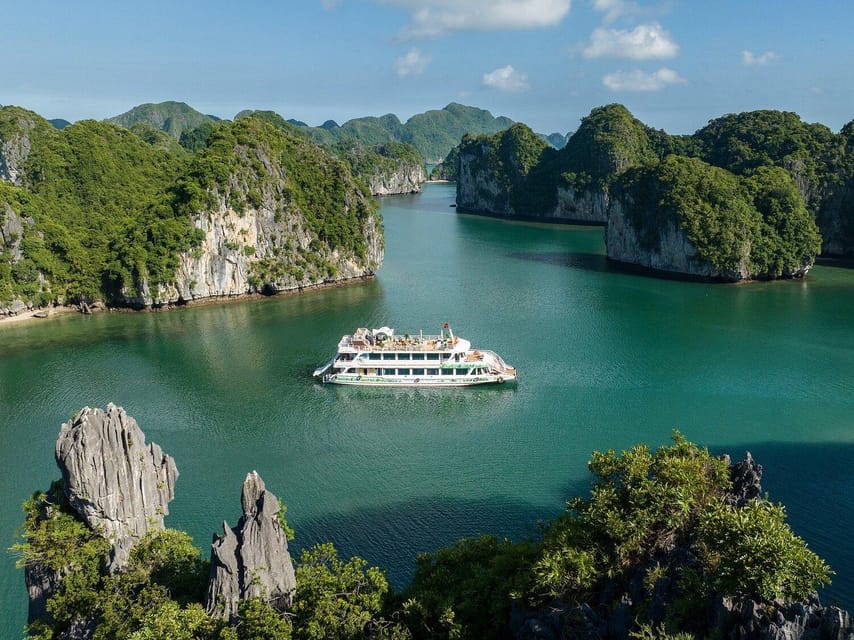 Excursi N De Un D A A La Isla De Cat Ba Y La Bah A De Lan Ha En Crucero