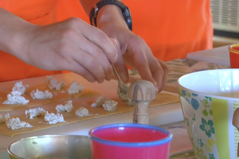 Milano: Corso di cucina di pasta, ravioli e gelati con pasto