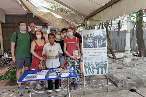 Visite du champ de bataille et du musée du génocide de Toul Sleng