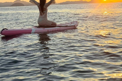Rio de Janeiro: Sunrise Stand-Up Paddleboarding