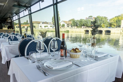 Chenonceau, Cruise, and Wine Tasting