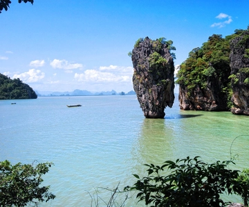 James Bond Island: Sightseeing Tour by Longtail Boat & Kayak