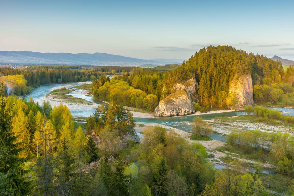 Dunajec River, Rafting with Guide in Pieniny National Park - Housity