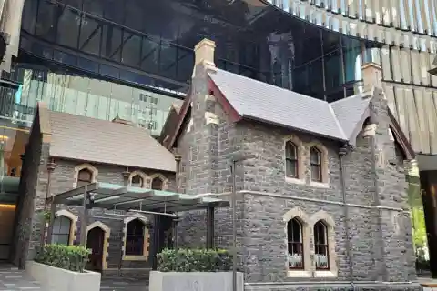 Icons of Melbourne Walking Tour