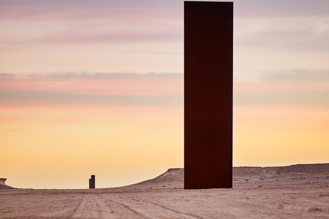 Uit Doha: Zekreet Old Town en Richard Serra Sculpturen ...