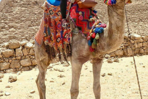 Giza: Private Half-Day Pyramids with Lunch at Villa Khufu